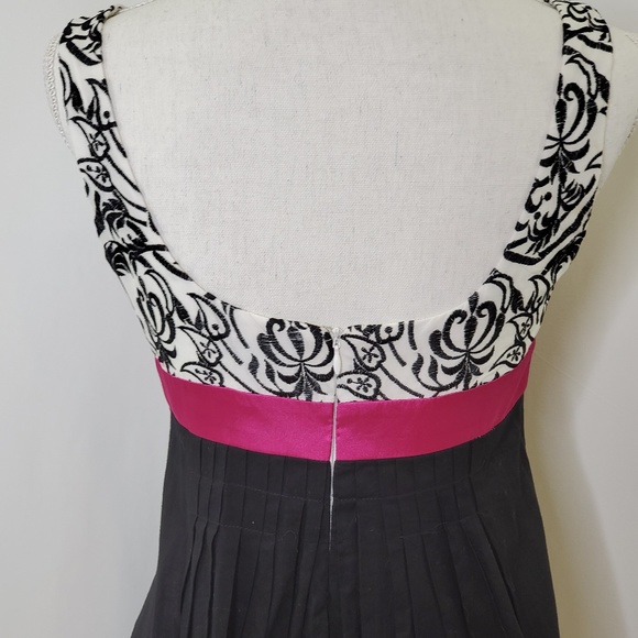 Kathryn Conover Scoop Neck Dress - Picture 4 of 6